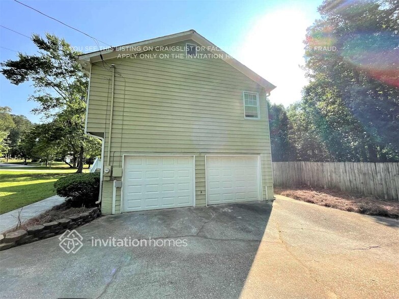 Building Photo - 46 Marion Ln