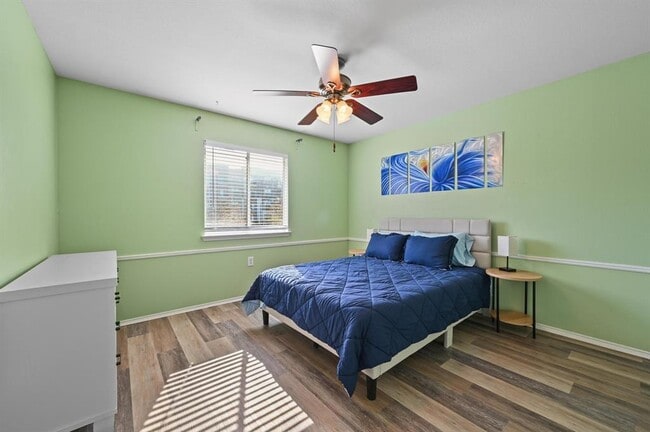 Building Photo - 1613 Coriander Dr