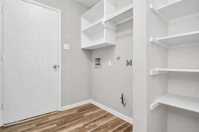 Building Photo - 4511 Coral Rose Ct