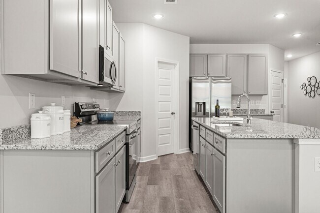 Building Photo - 3027 Dole Dr SW