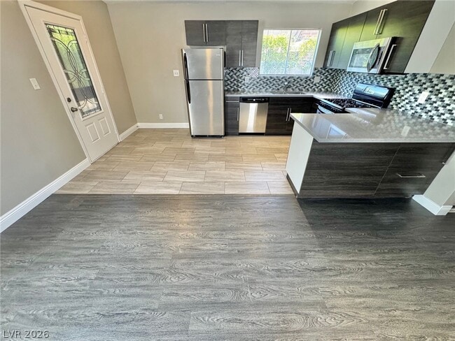 Building Photo - 6323 Silverfield Dr