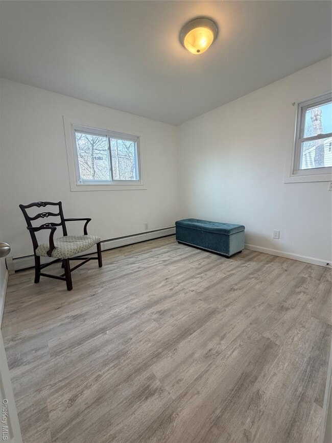 Building Photo - 717 Doane Ave