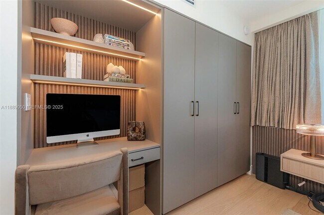 Building Photo - 2301 Collins Ave