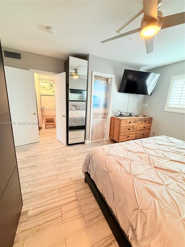 Building Photo - 2930 Day Ave