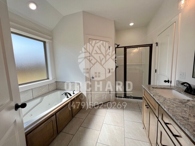Building Photo - Tontitown- Single Family Home- Beautiful Wellington Plan- 9 Month Lease Only