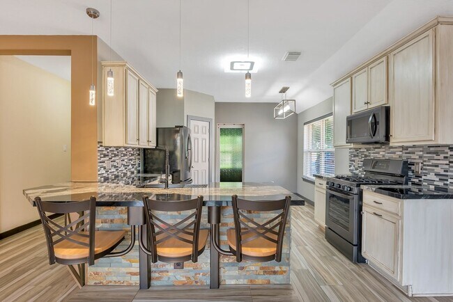 Building Photo - 18 N Star Ridge Cir