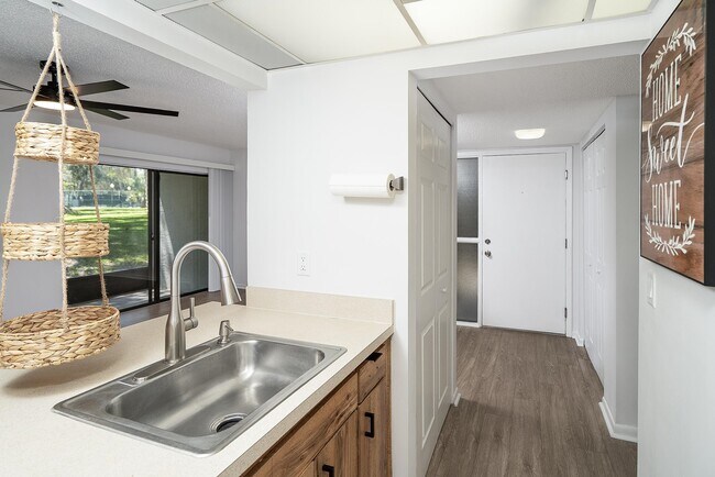 Building Photo - 39 Alcira Ct