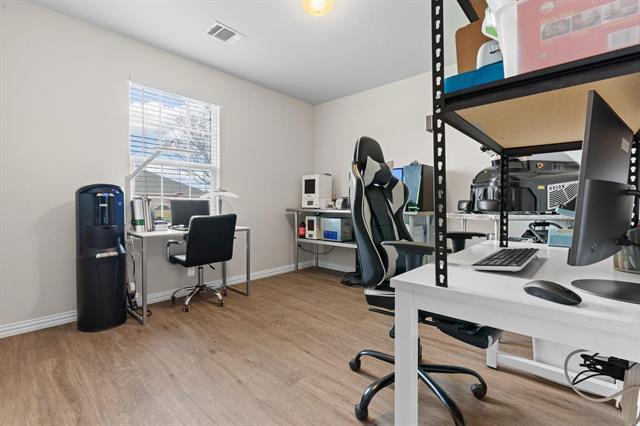 Building Photo - 9937 Amosite Dr