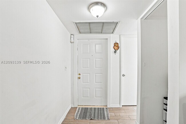 Building Photo - 1031 Adams Ave