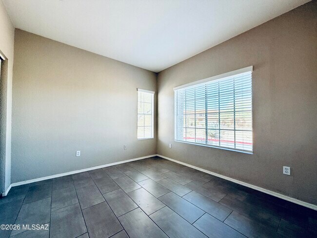 Building Photo - 1500 E Pusch Wilderness Dr