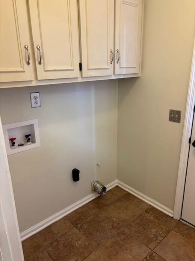 Building Photo - Where Comfort Meets Home.