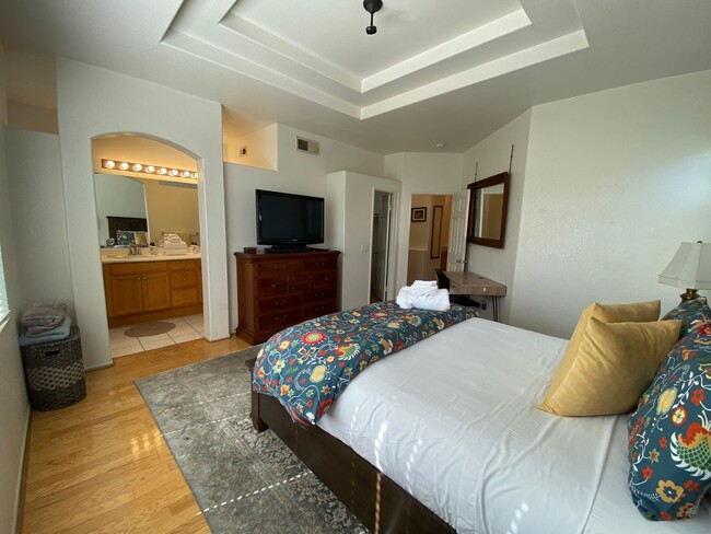 Building Photo - FURNISHED Mission Valley TOWNHOME! Enjoy S...