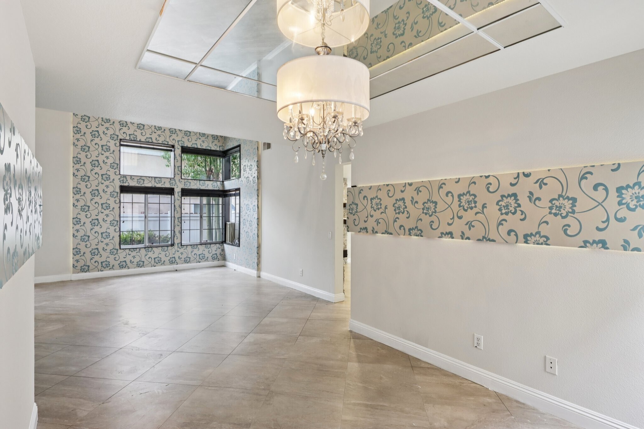 Building Photo - 7480 Addison Rd