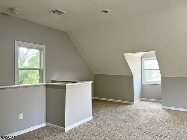 Building Photo - 200 Roseland Ave