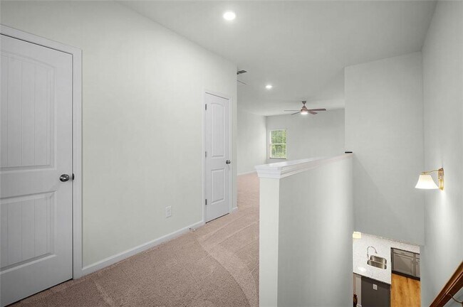 Building Photo - 145 Sycamore Ln