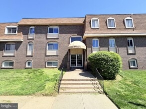 Building Photo - 11905 Tarragon Rd