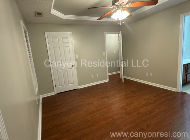 Building Photo - 1441 Aultroy Dr