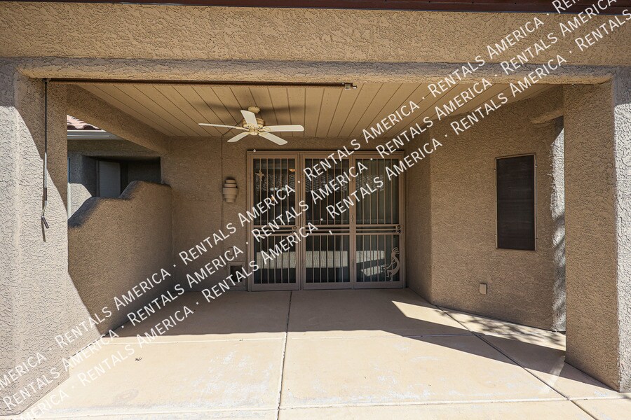 Building Photo - 4202 E Broadway Rd