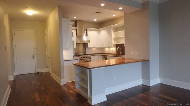 Building Photo - 75 Stone Ridge Way