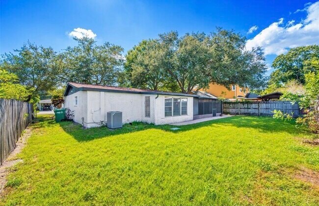 Building Photo - 3703 W Leila Ave