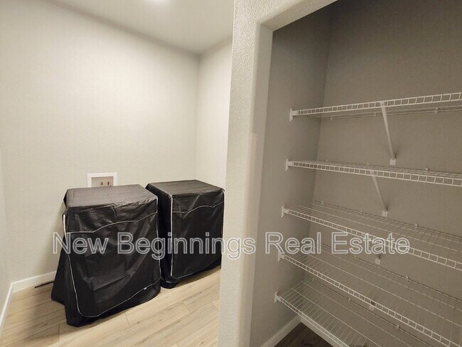 Building Photo - 5313 Palomino Ranch Point
