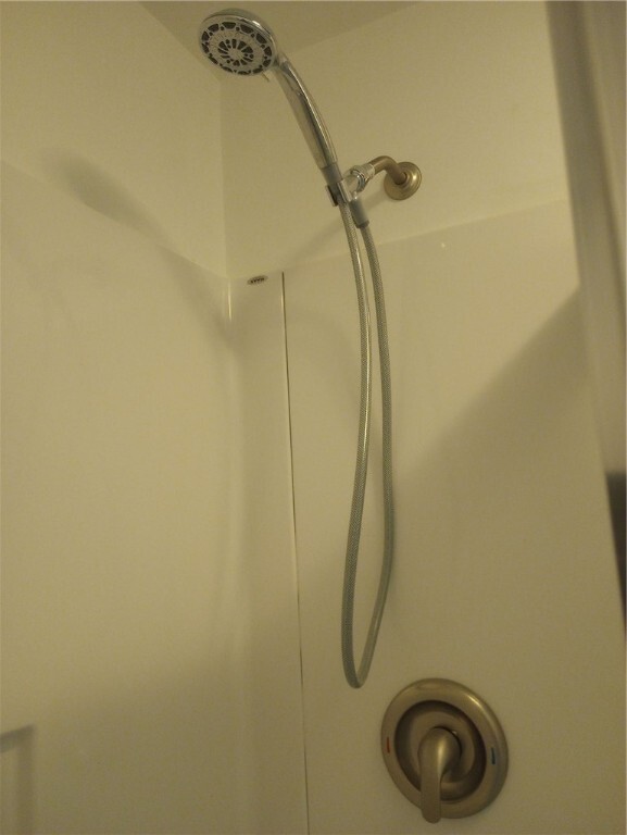 Building Photo - 602 Porter St