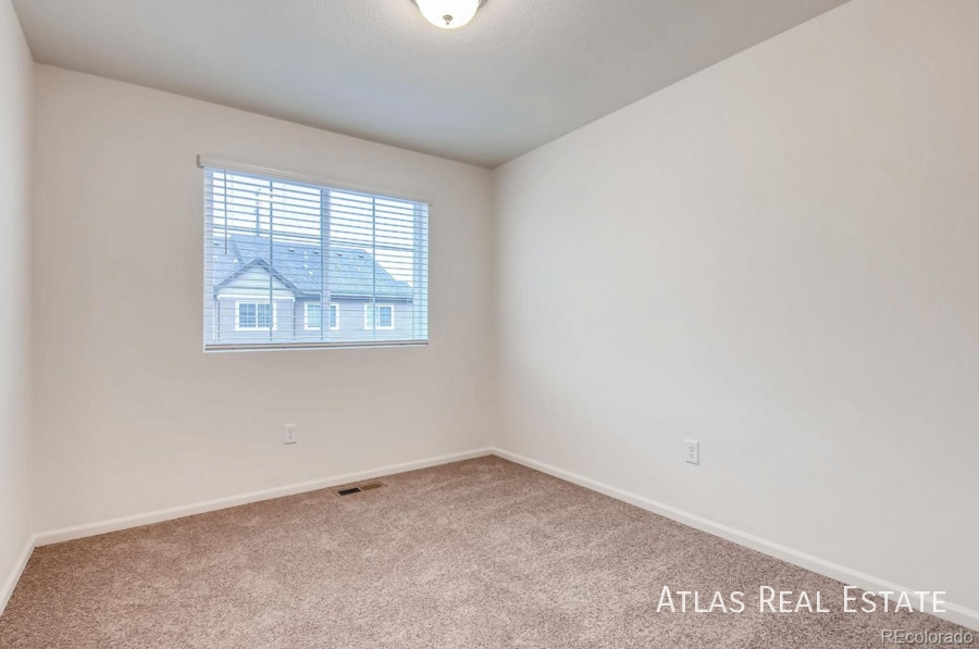 Building Photo - 3841 N Himalaya Rd