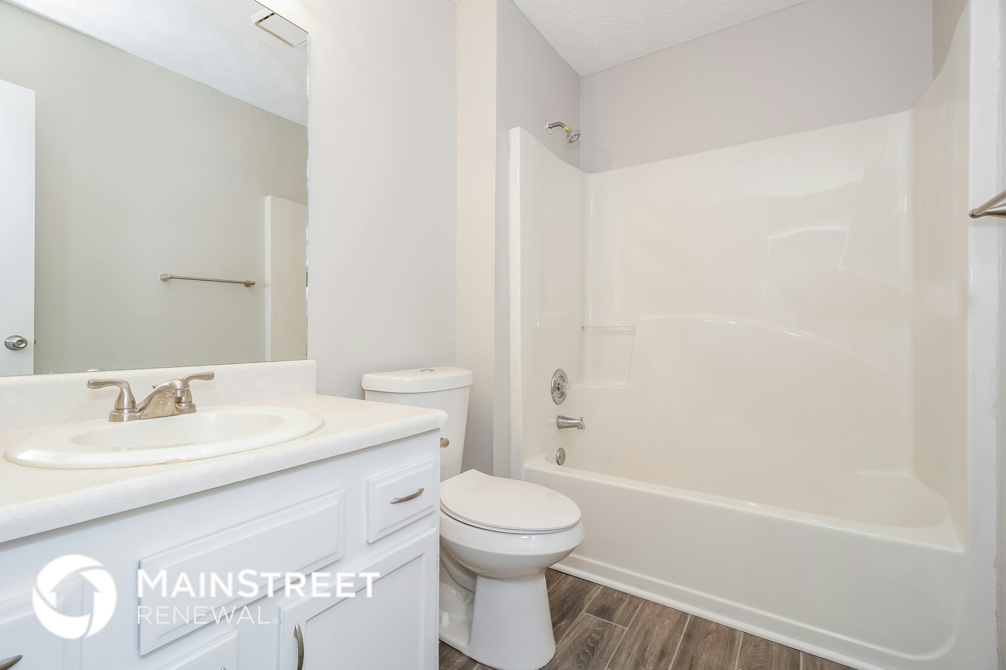 Building Photo - 333 Oak Landing Cir