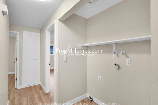 Building Photo - Updated Three Bedroom Duplex in the Heart ...