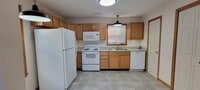 Building Photo - 630 Paine St