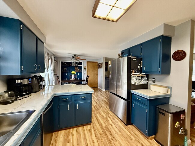 Building Photo - 2565 N 3rd E St