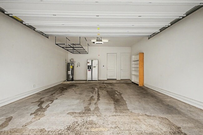 Building Photo - 124 N California St