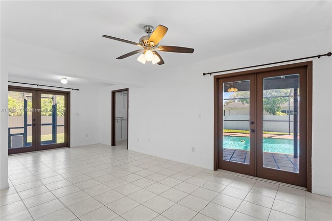 Building Photo - 10605 SW 112th St