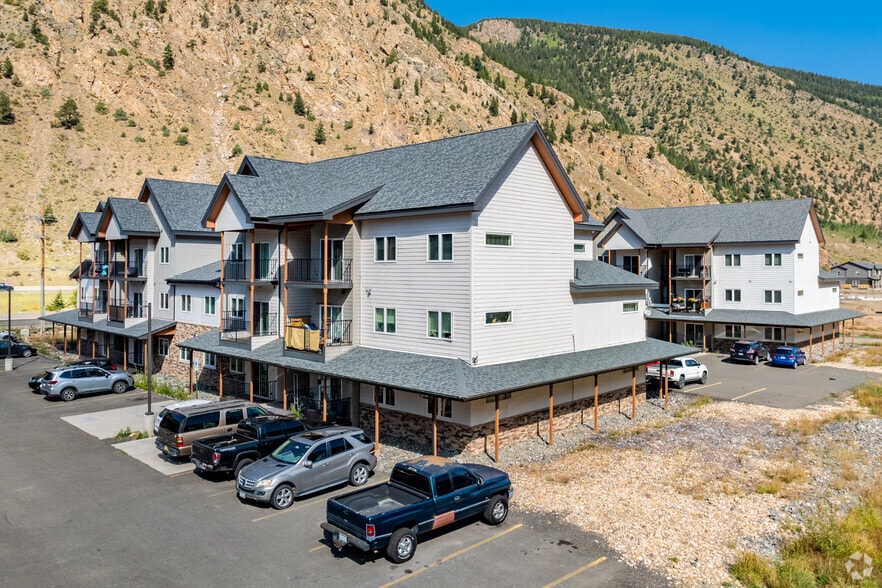 Building Photo - Bighorn Crossing