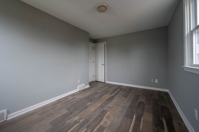 Building Photo - 357 Holland St