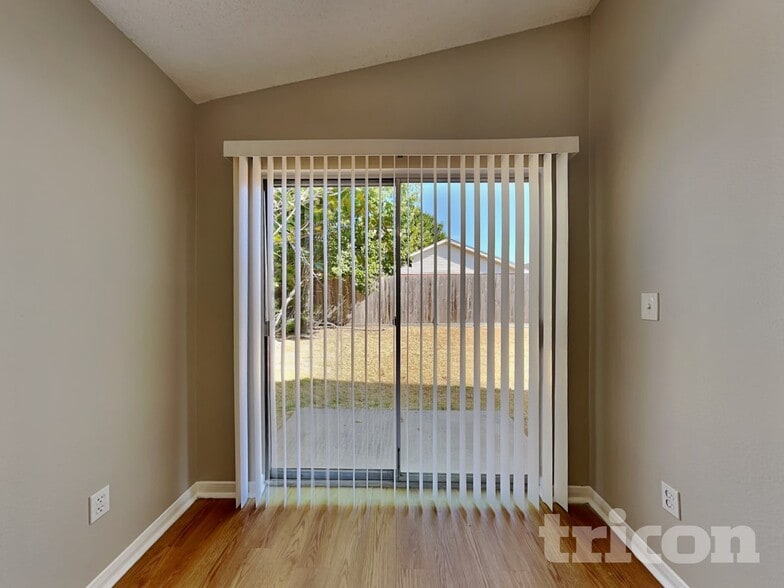 Building Photo - 3114 Boynton Dr