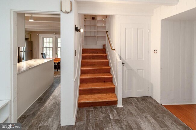 Building Photo - 180 Municipal Rd