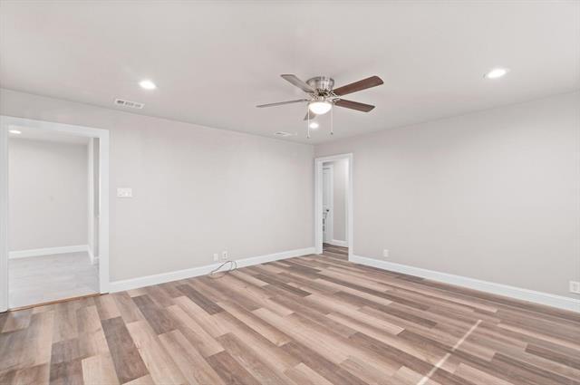 Building Photo - 423 E Morton St