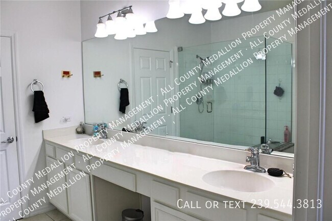 Building Photo - 11620 Navarro Way