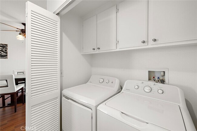 Building Photo - 30902 Clubhouse Drive