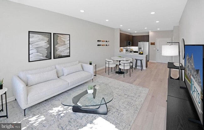 Primary Photo - 431 Coleford Ln