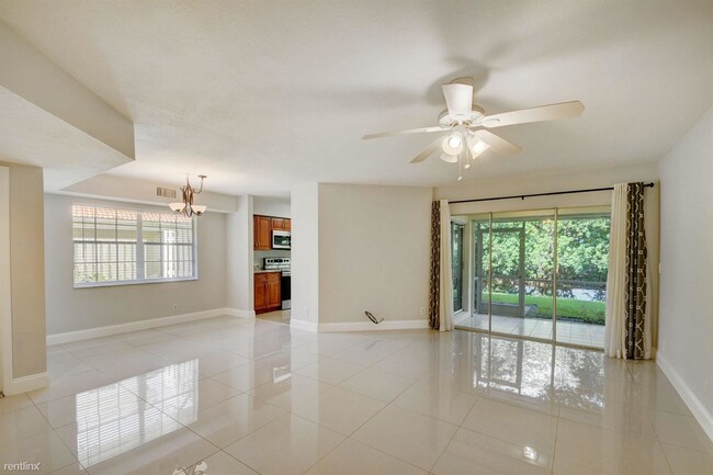 Building Photo - 3 br, 2 bath Condo - 17266 Boca Club Blvd ...