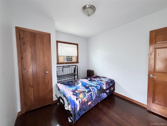 Building Photo - 34 Parkside Dr
