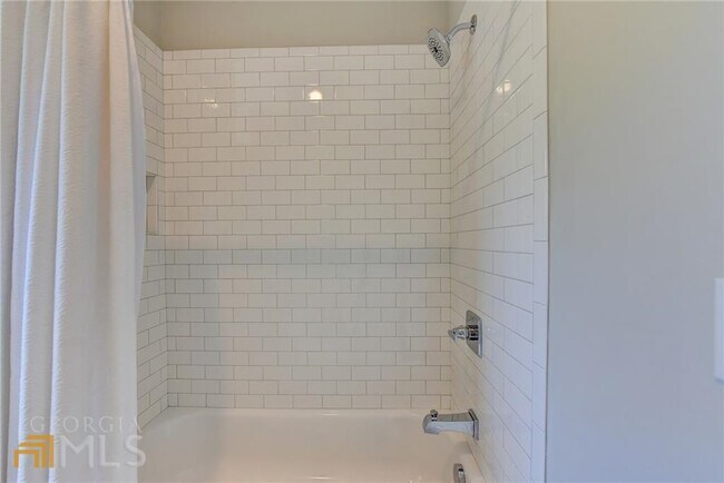 Building Photo - 1099 Wright Ave NE