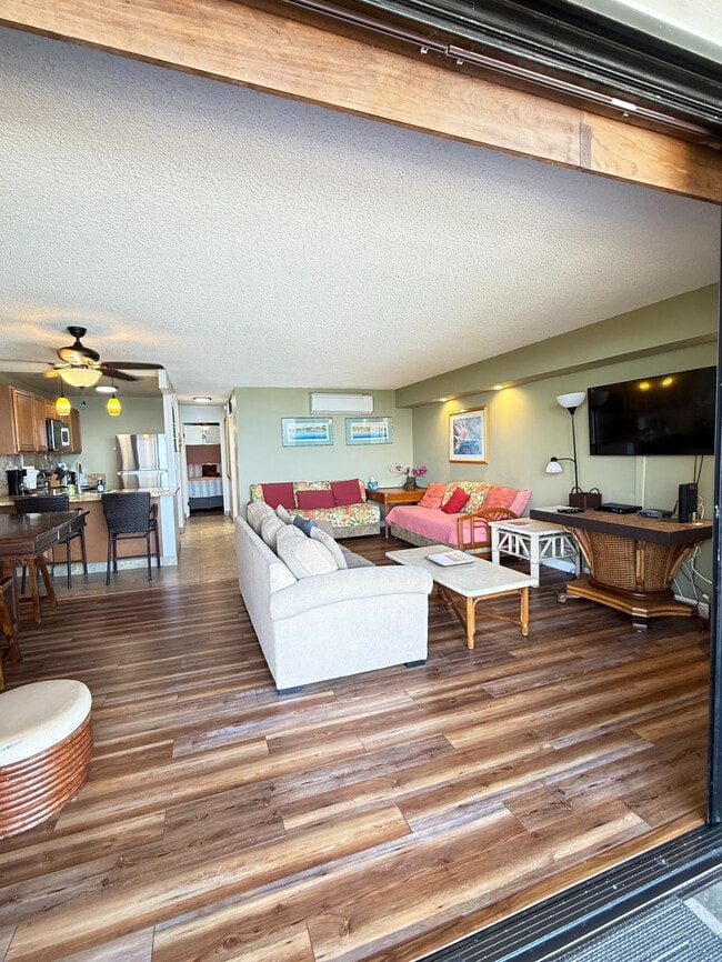 Building Photo - 75-5782-5782 Kuakini Hwy