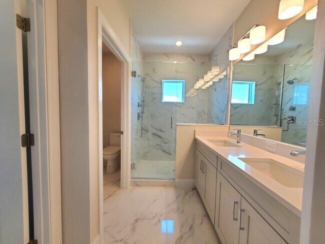 Building Photo - 1620 Seahaven Dr