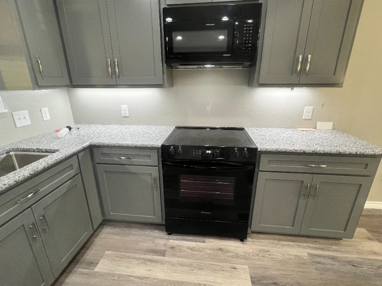 Building Photo - 167 Ballard Dr