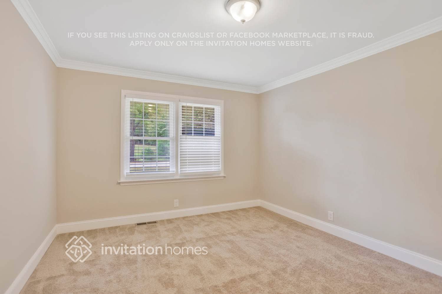 Building Photo - 7216 Pinecrest Dr