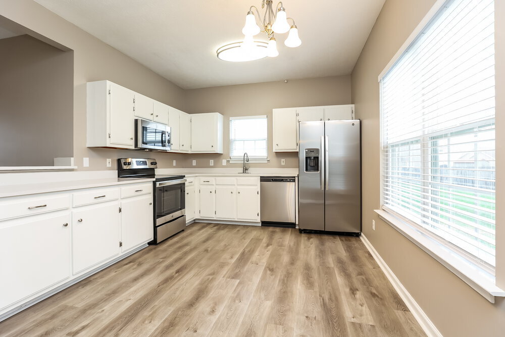 Building Photo - 2744 Pepperdine Dr