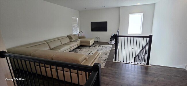 Building Photo - 18410 Blue Heron Cir